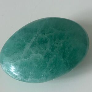 Crystal palm stone